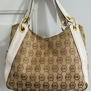 Michael Kors Medium Handbag